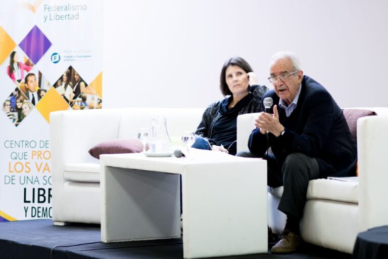 Espacio Tafí con Juan Carlos Torre, Carlos Altamirano, Liliana de Riz, Marcelo Cavarozzi y Ana María Mustapic