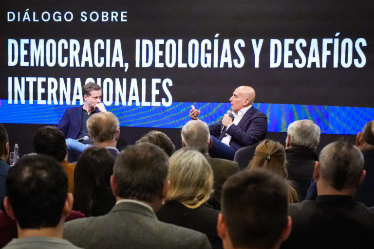 Democracia, ideologías y desafíos internacionales: Antara Network presenta un nuevo diálogo en Asunción